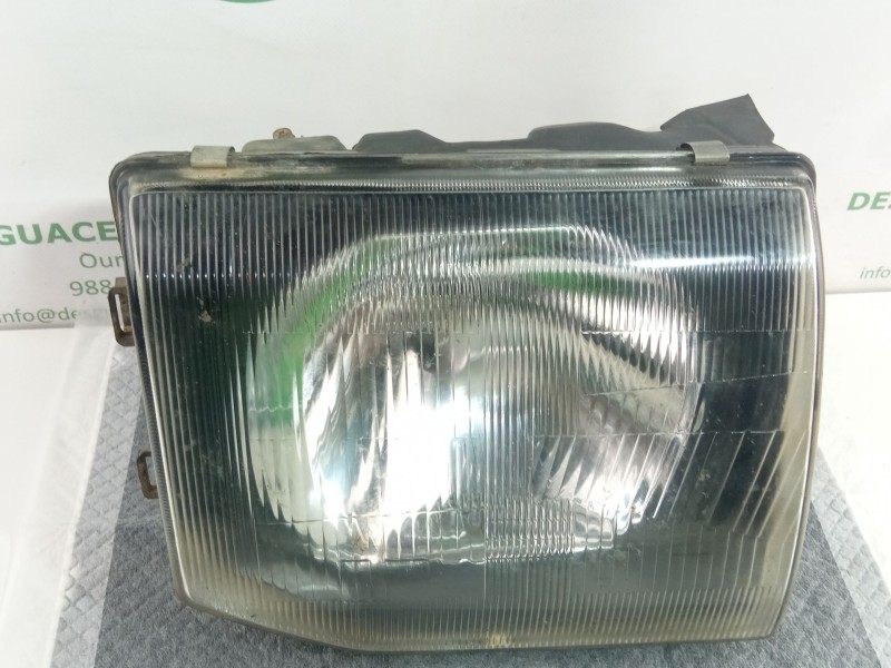 Recambio de faro derecho para mitsubishi pajero referencia OEM IAM   