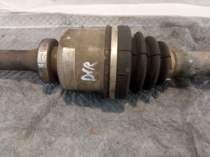 Recambio de palier derecho para renault laguna referencia OEM IAM   