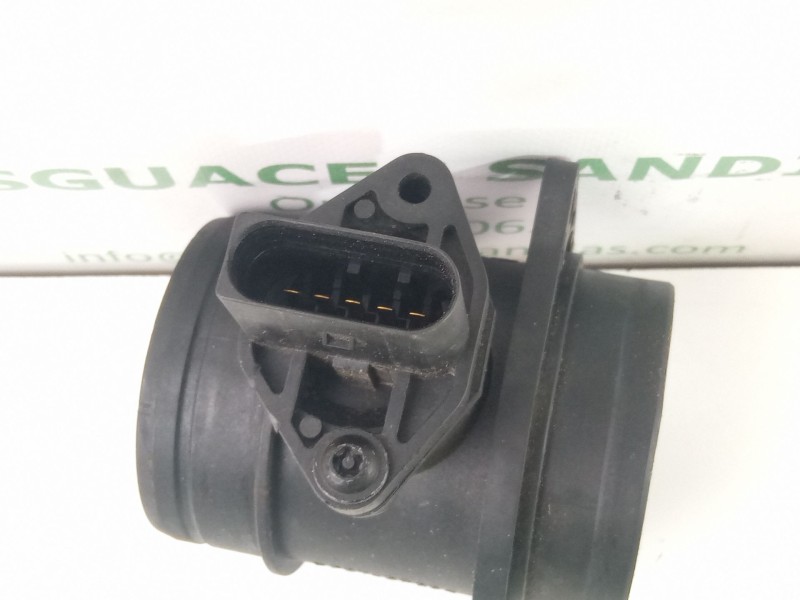 Recambio de caudalimetro para volkswagen golf referencia OEM IAM 0281002531  