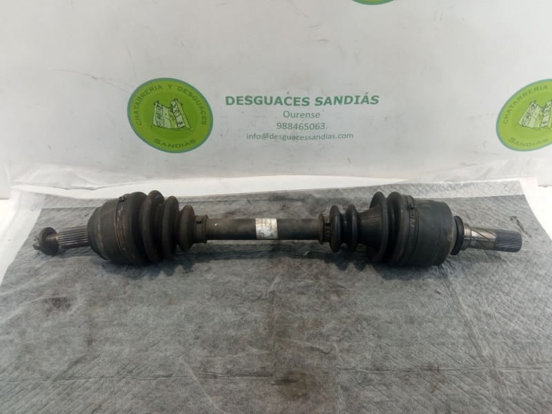 Recambio de palier izquierdo para renault laguna referencia OEM IAM 8201235787  