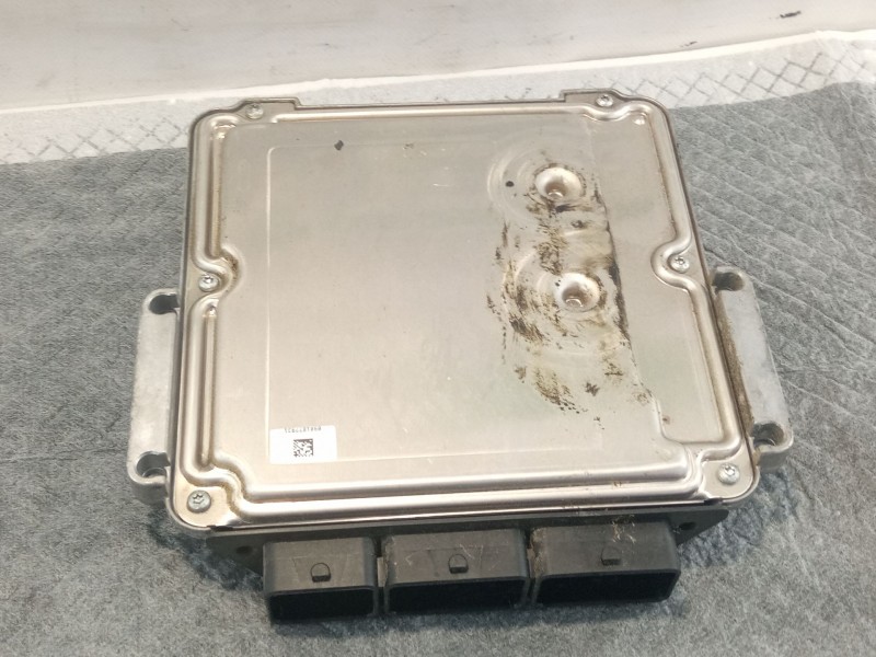 Recambio de centralita motor para renault laguna referencia OEM IAM 02810157818200726880  