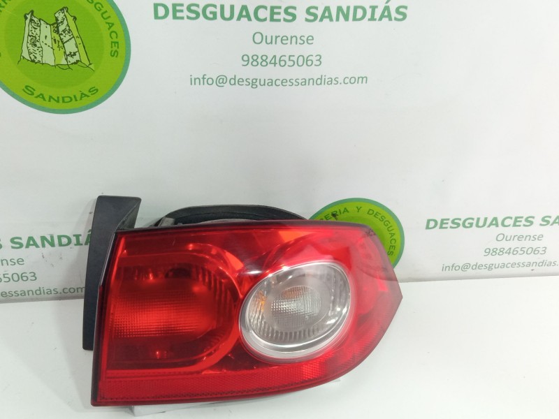 Recambio de piloto trasero derecho para renault laguna referencia OEM IAM   