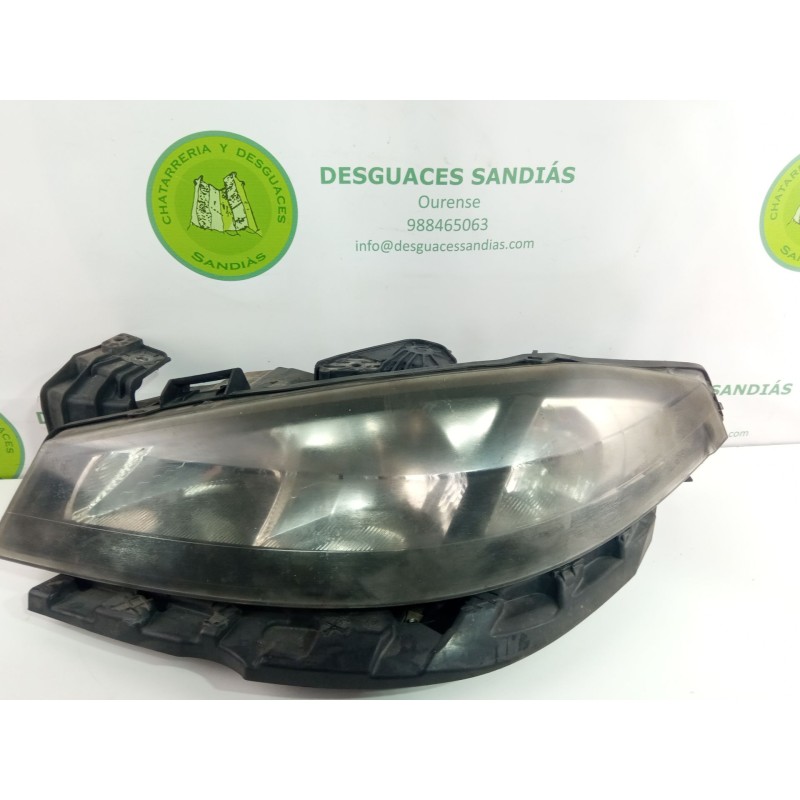 Recambio de faro izquierdo para renault laguna referencia OEM IAM 8200481196  89900469