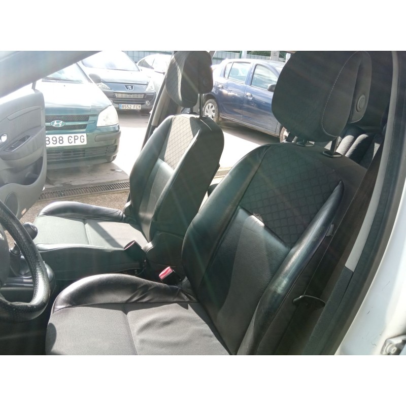 renault scenic del año 2010