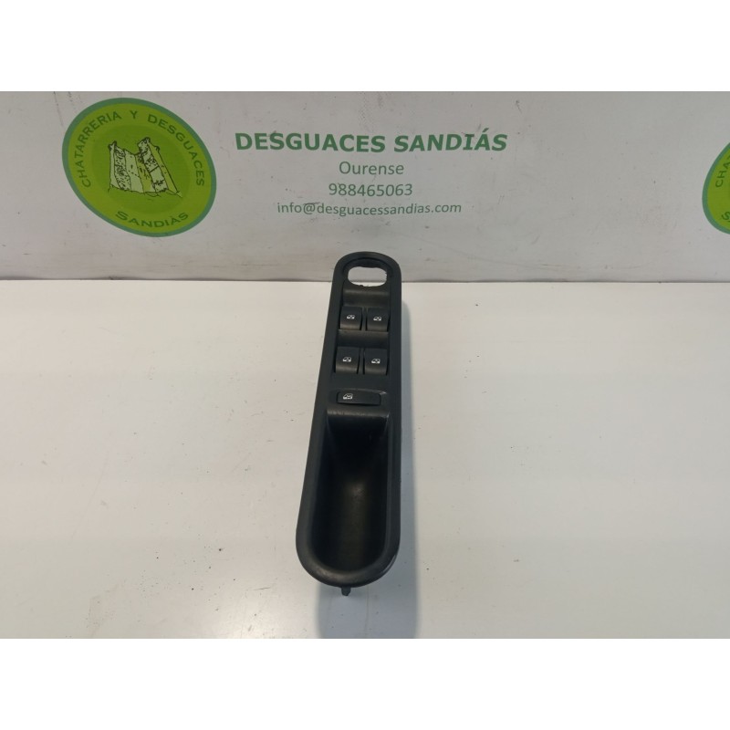 Recambio de mando elevalunas delantero izquierdo para renault grand espace grand espace referencia OEM IAM 8200519356 0012126 