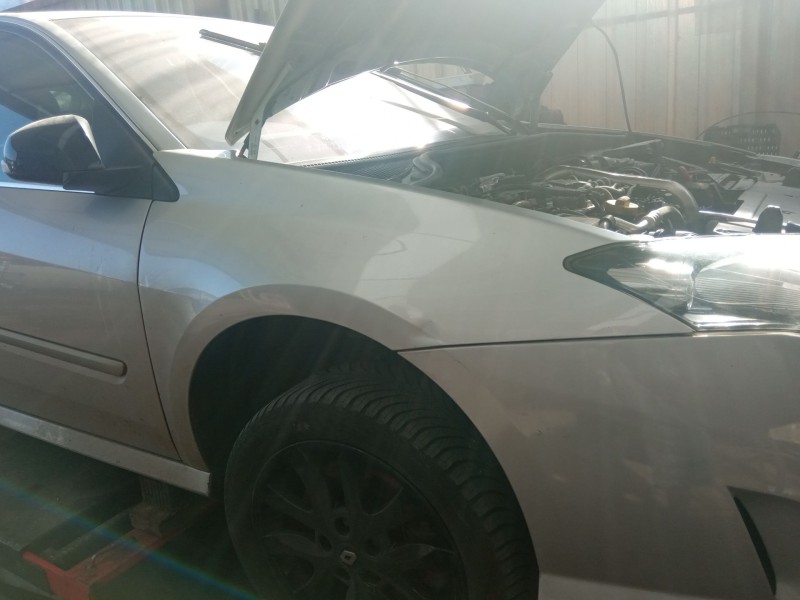 renault laguna del año 2010