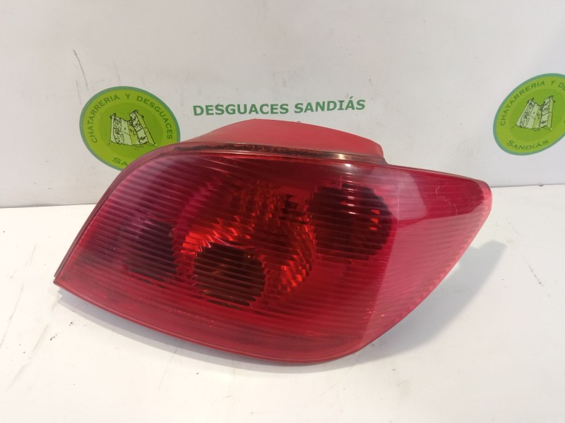 Recambio de piloto trasero derecho para peugeot 307 referencia OEM IAM   