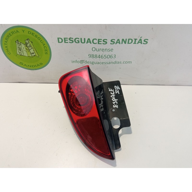 Recambio de piloto trasero izquierdo paragolpes para renault grand espace grand espace referencia OEM IAM 8200027155  