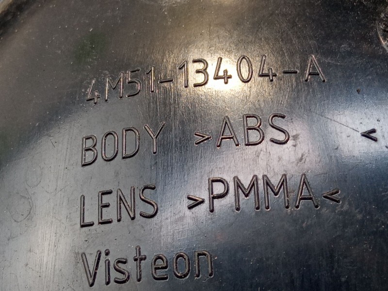 Recambio de piloto trasero derecho para ford focus referencia OEM IAM 4m51-13404-a  