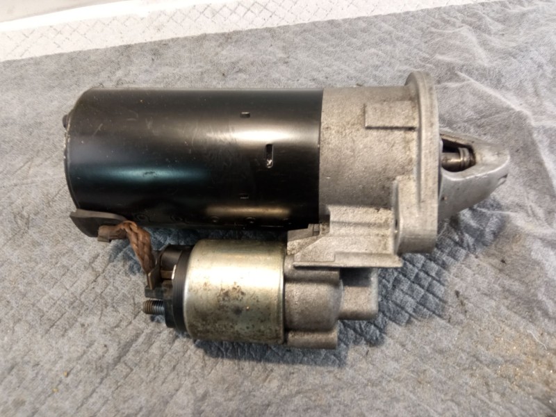 Recambio de motor arranque para ford focus referencia OEM IAM 00011092044M5T-11000-KB  