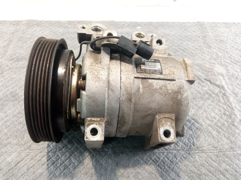 Recambio de compresor aire acondicionado para ssangyong actyon sports pick up 200xdi referencia OEM IAM 6642300011  