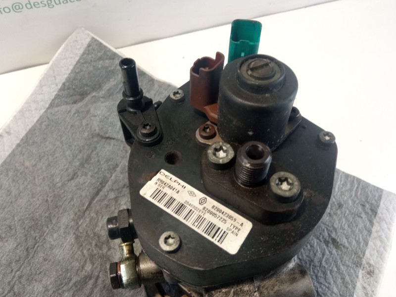 Recambio de bomba inyeccion para renault megane referencia OEM IAM 9303Z111B  