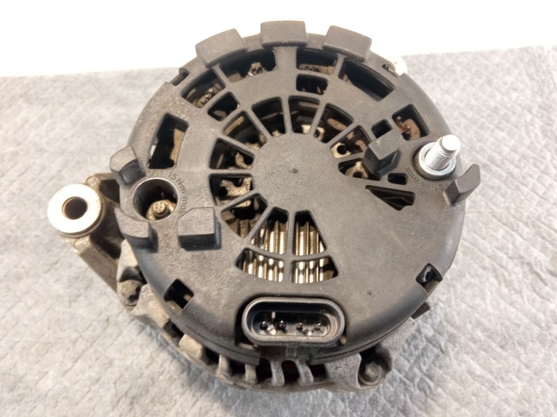 Recambio de alternador 115a-14v para ssangyong actyon sports pick up 200xdi referencia OEM IAM A6641540102  