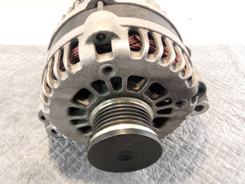 Recambio de alternador 115a-14v para ssangyong actyon sports pick up 200xdi referencia OEM IAM A6641540102  