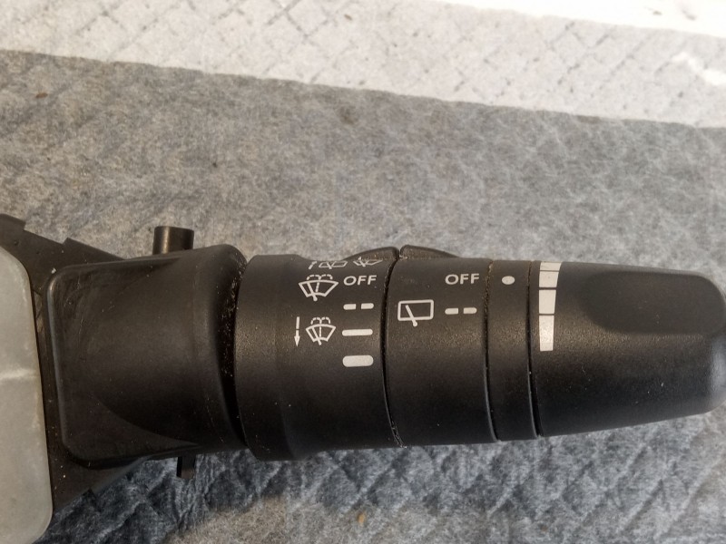 Recambio de conmutador luces para nissan terrano referencia OEM IAM   