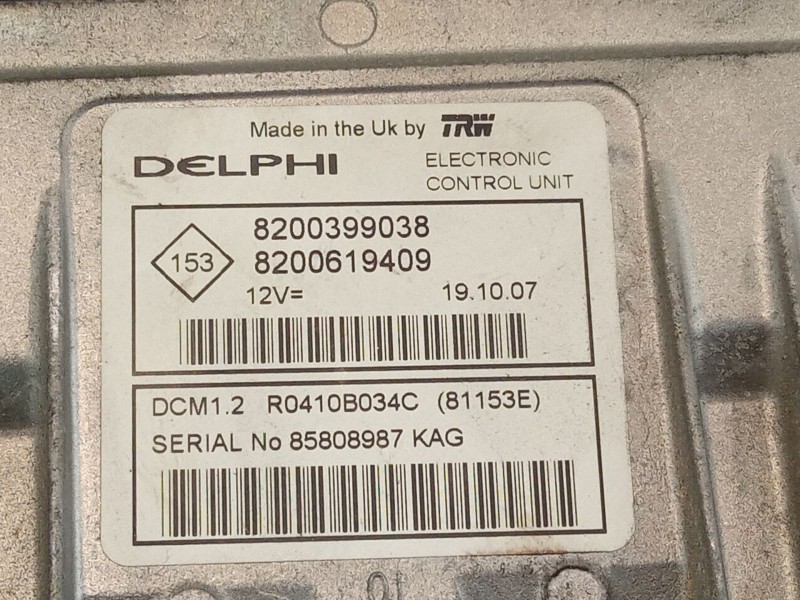 Recambio de centralita motor para renault clio referencia OEM IAM 8200399038-8200619409  