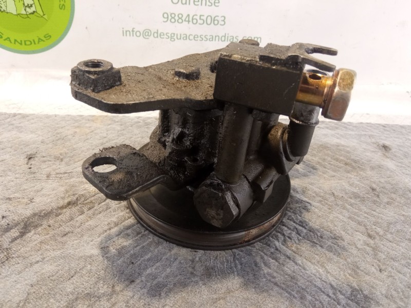 Recambio de bomba direccion asistida para nissan terrano referencia OEM IAM   