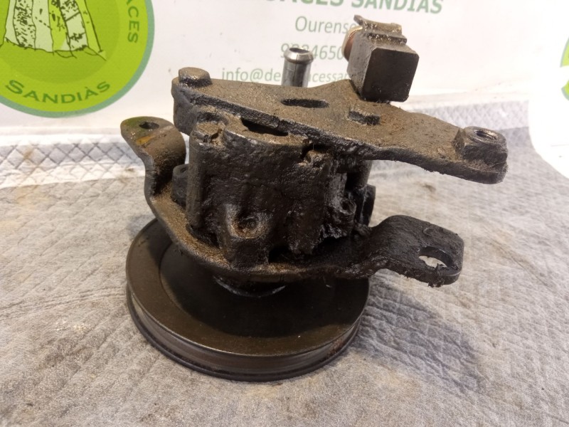 Recambio de bomba direccion asistida para nissan terrano referencia OEM IAM   