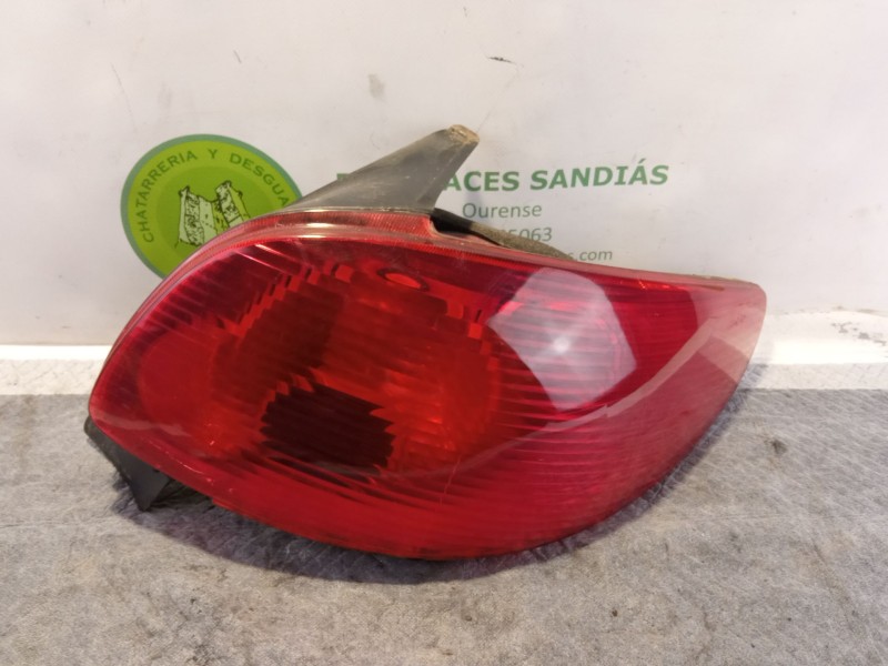 Recambio de piloto trasero derecho para peugeot 206 referencia OEM IAM   