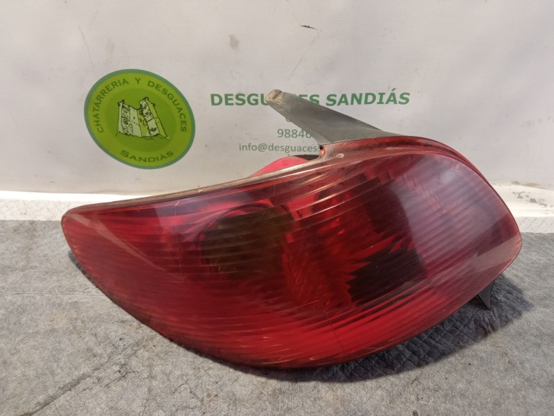 Recambio de piloto trasero izquierdo para peugeot 206 referencia OEM IAM   