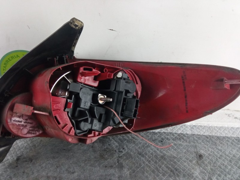 Recambio de piloto trasero izquierdo para peugeot 206 referencia OEM IAM   