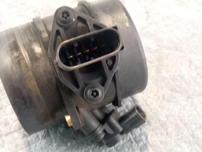 Recambio de caudalimetro para mercedes benz e320 referencia OEM IAM 0281002535  
