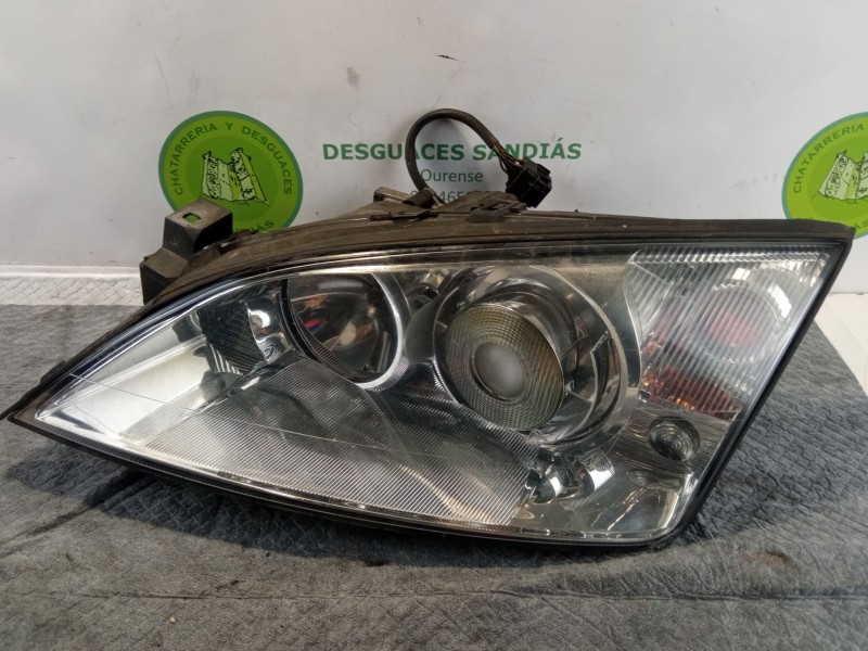 Recambio de faro delantero izquierdo para ford mondeo referencia OEM IAM 1305239172  CENTRALITA 1307329064