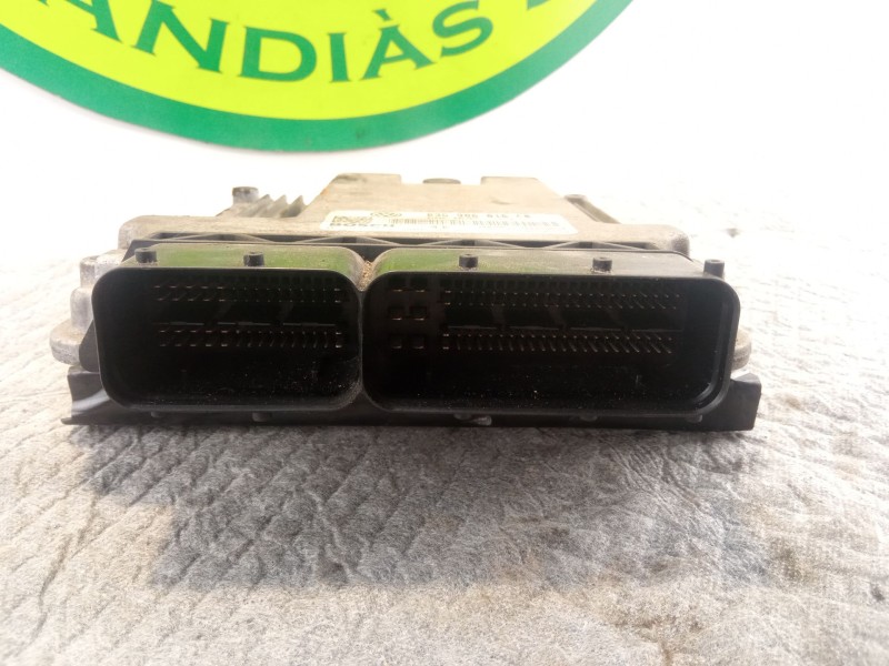 Recambio de centralita motor para volkswagen golf referencia OEM IAM 03G906016CB0881011900  