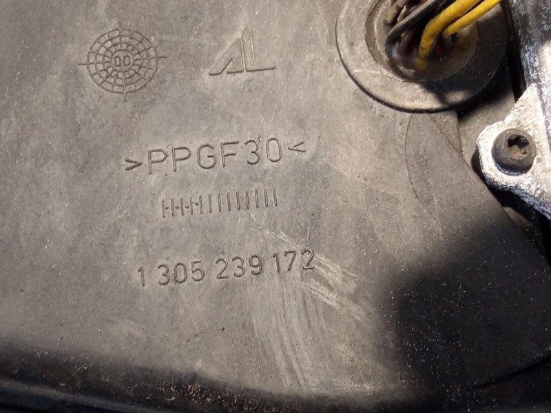 Recambio de faro delantero izquierdo para ford mondeo referencia OEM IAM 1305239172  CENTRALITA 1307329064