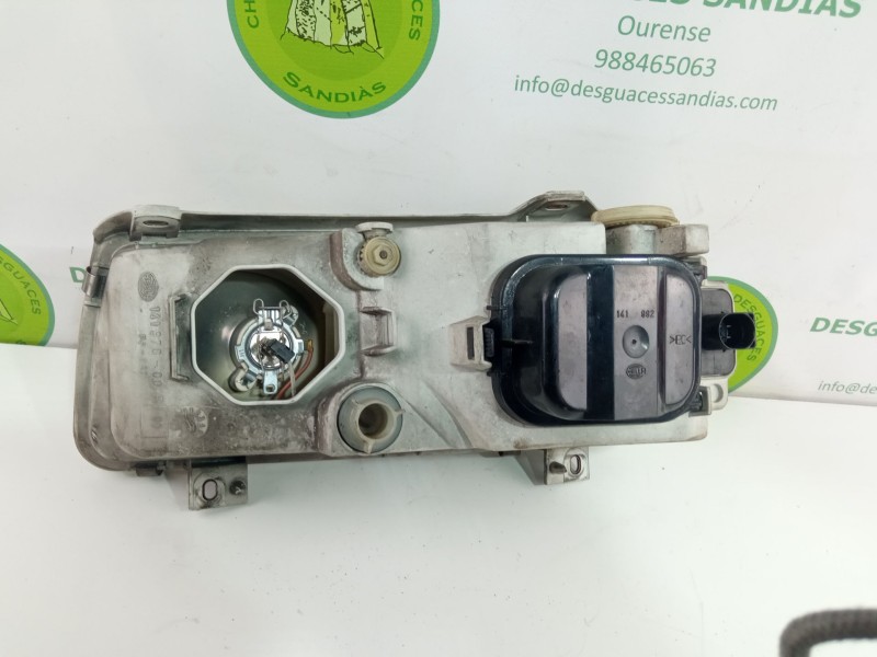 Recambio de faro derecho para volkswagen passat referencia OEM IAM   
