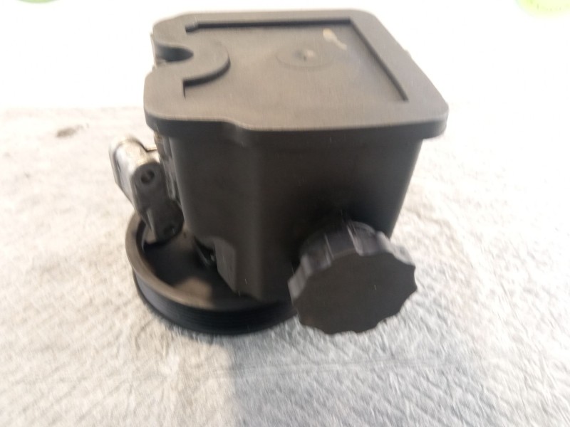 Recambio de bomba direccion asistida para mercedes benz e320 referencia OEM IAM A6112300115  