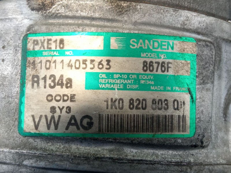 Recambio de compresor aire acondicionado para volkswagen golf referencia OEM IAM 1K0820803Q  
