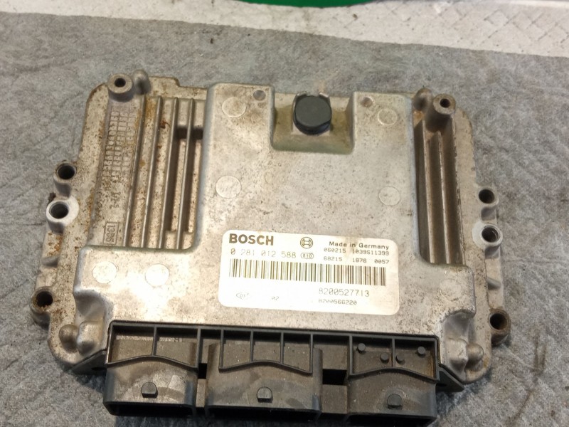 Recambio de centralita motor para renault laguna referencia OEM IAM 028101258882005277138200566220  