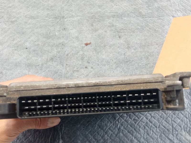 Recambio de centralita motor para peugeot 306 referencia OEM IAM 0281010162-9637089680  