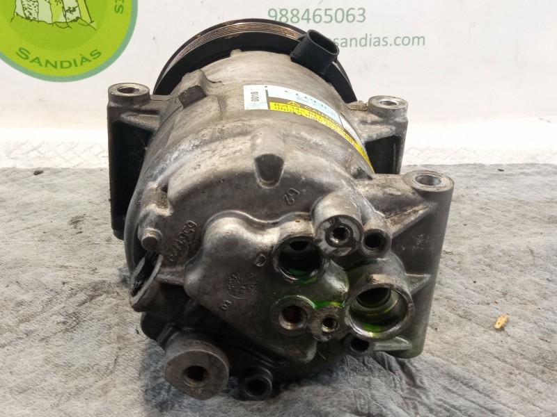 Recambio de compresor aire acondicionado para renault megane referencia OEM IAM 8200309193  01140018