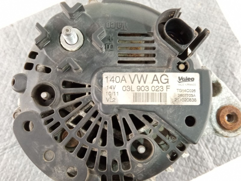 Recambio de alternador para seat león referencia OEM IAM 03L903023F TG14C026 VALEO 