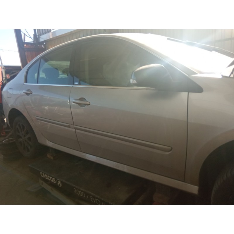 renault laguna del año 2010