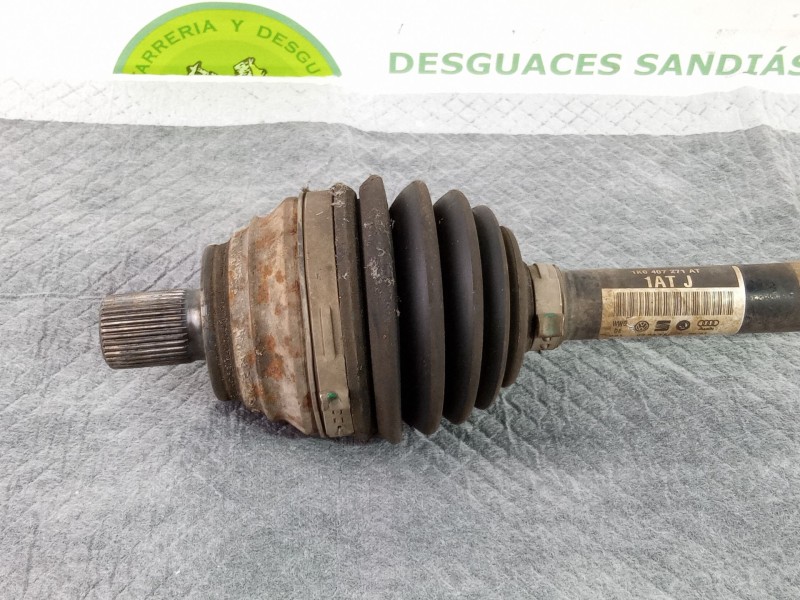 Recambio de palier izquierdo para seat león referencia OEM IAM 1K0407271AT  