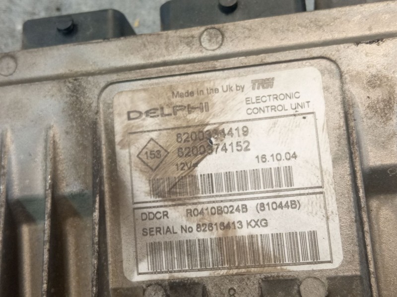 Recambio de centralita motor para renault megane referencia OEM IAM 8200374152-8200334419  