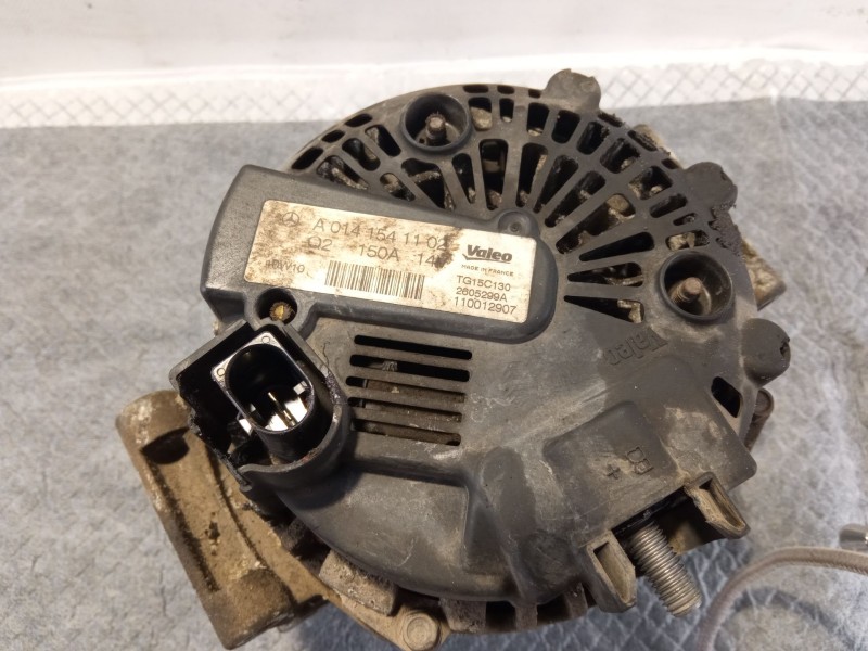 Recambio de alternador 150a 14v para mercedes benz c220 referencia OEM IAM A0141541102  