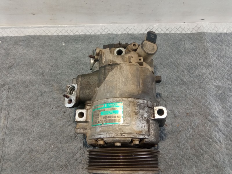 Recambio de compresor aire acondicionado para seat ibiza referencia OEM IAM 6Q0820803H  