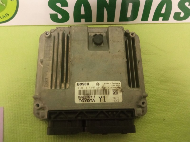 Recambio de centralita motor para toyota auris referencia OEM IAM 0281017097  89661-02Y10