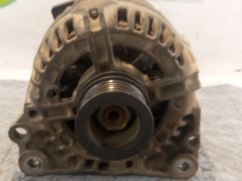 Recambio de alternador para seat ibiza referencia OEM IAM 0124325013/037903025M  