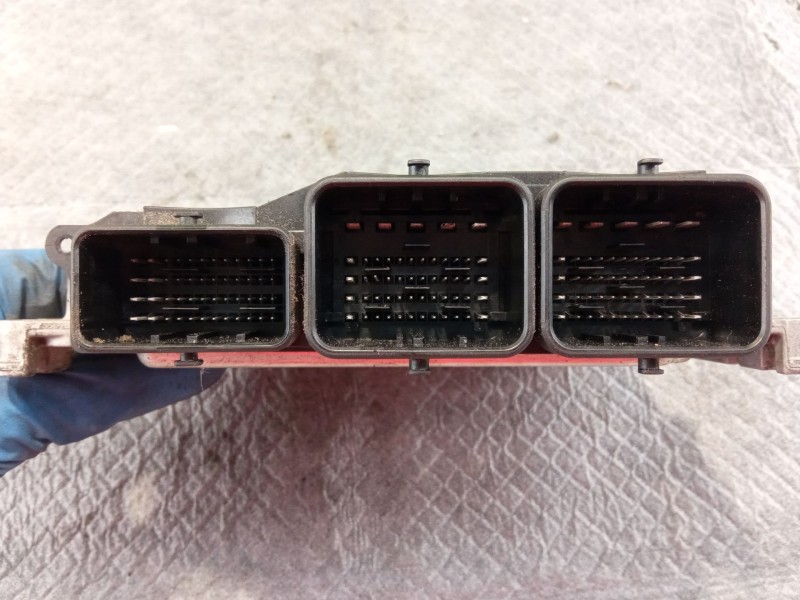 Recambio de centralita motor para ford fiesta referencia OEM IAM 0281017831  