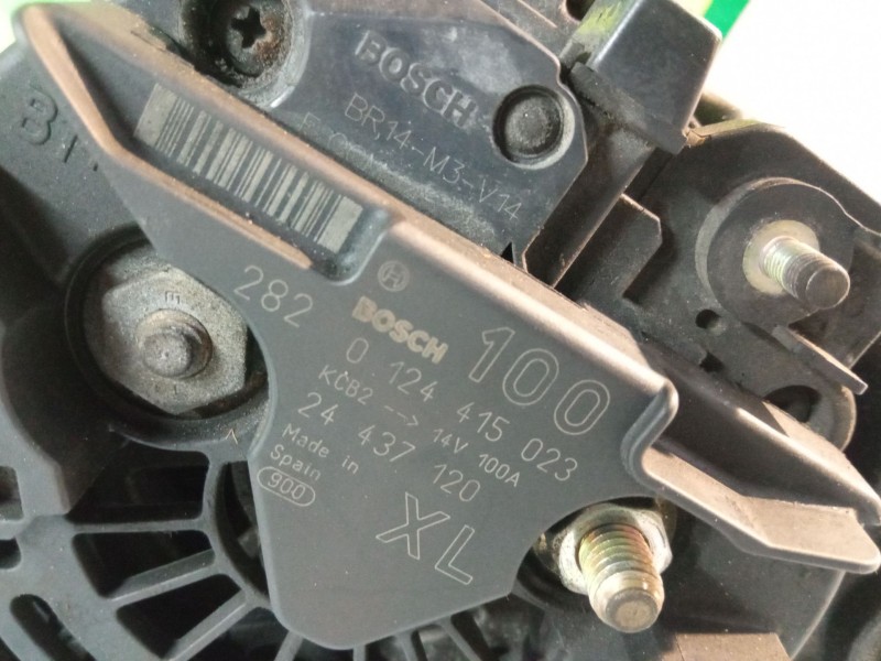Recambio de alternador para opel corsa referencia OEM IAM 0124415023  