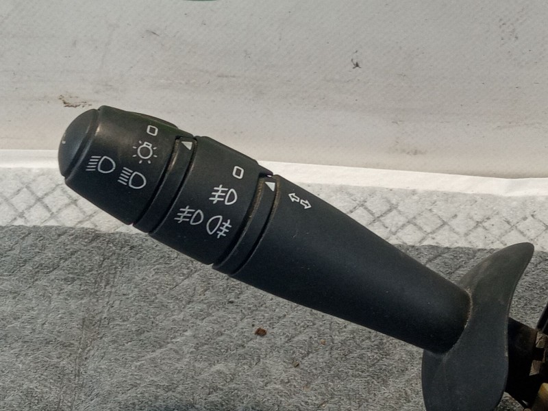 Recambio de conmutador luces para nissan primastar referencia OEM IAM   