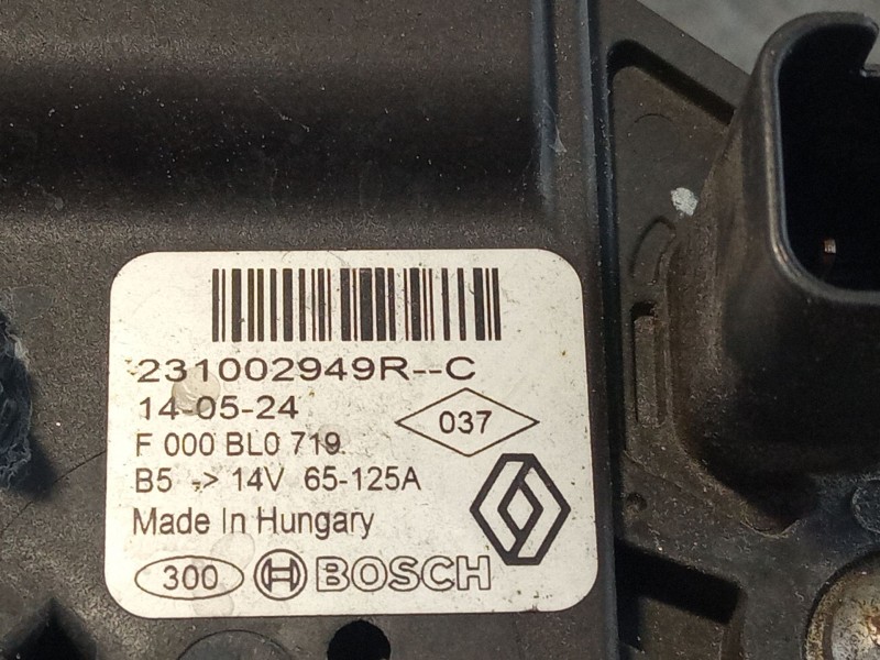 Recambio de alternador para dacia sandero referencia OEM IAM 231002949R  