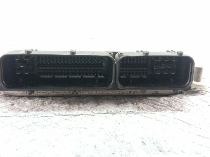 Recambio de centralita motor para audi a3 referencia OEM IAM 0389060190281010308  