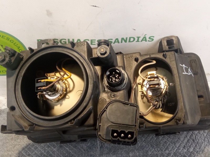 Recambio de faro delantero izquierdo para bmw 318 referencia OEM IAM 0301095001BOCH  
