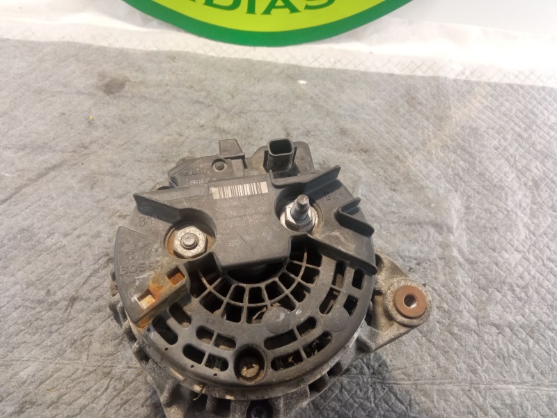 Recambio de alternador 150a/14v para renault kangoo referencia OEM IAM 0124525139  